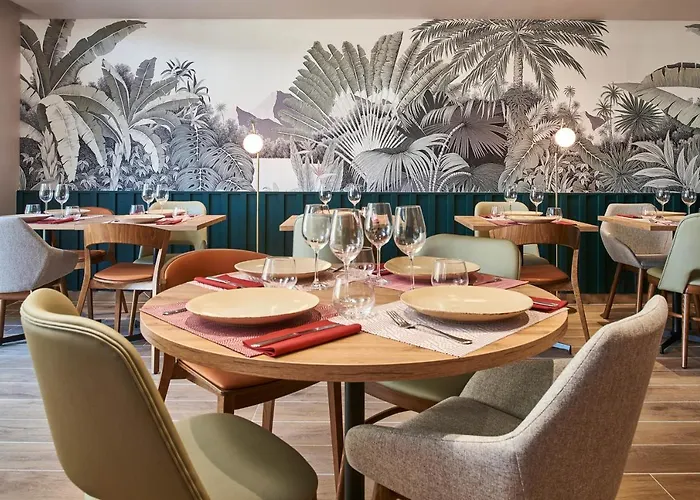 Originals Boutique, Hotel Larivaut, Puy-Guillaume