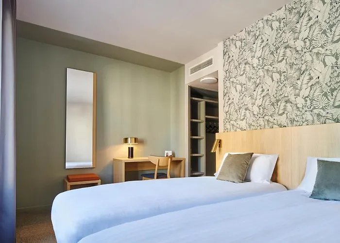 Originals Boutique, Hotel Larivaut, Puy-Guillaume